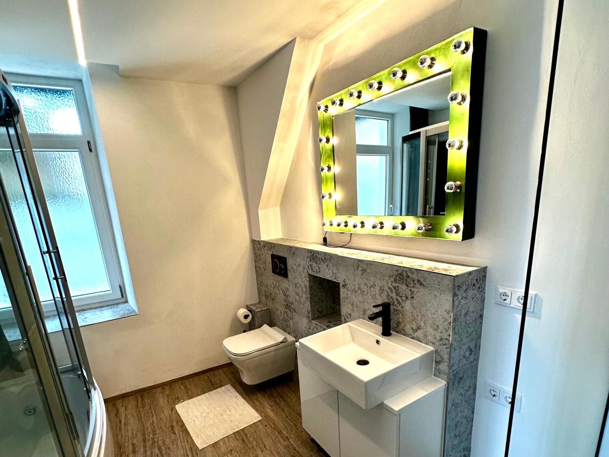 Beefree Whirlpoolsuite34-free Parking & Fast Internet